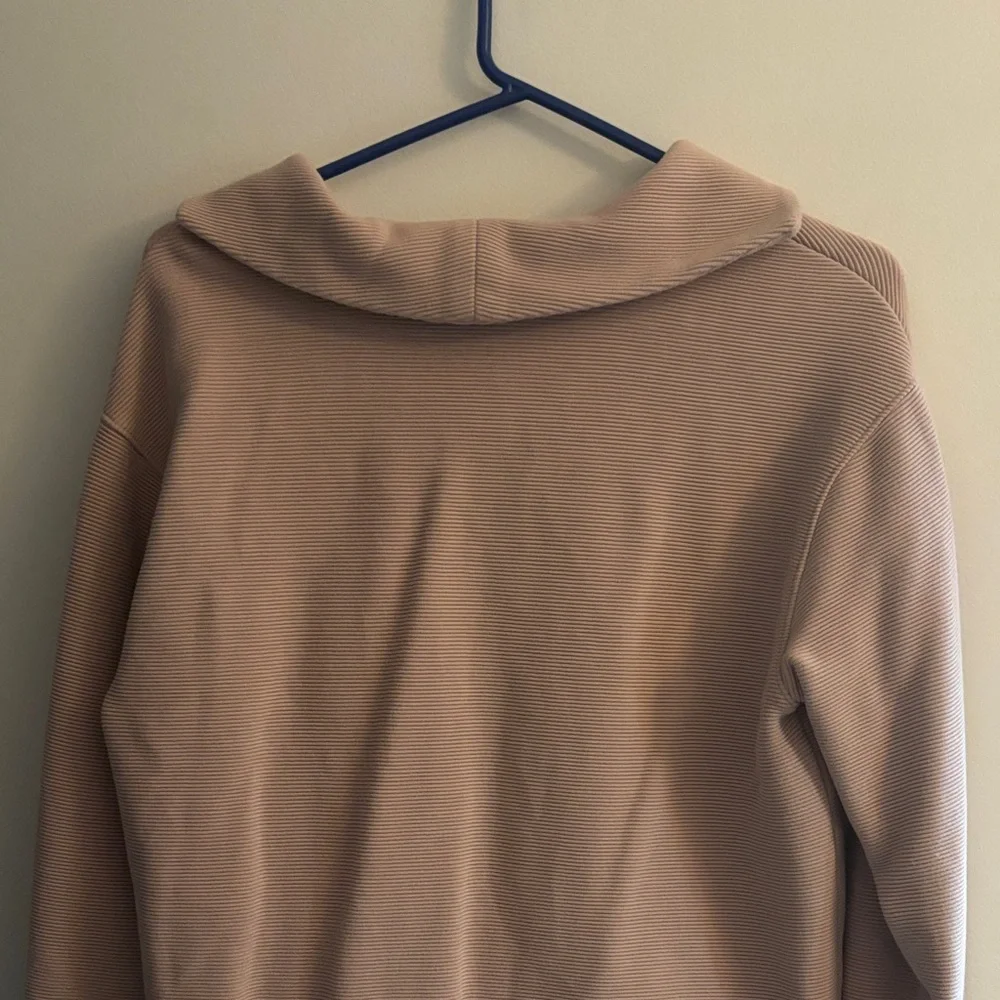 Pullover - Picture 4 of 4